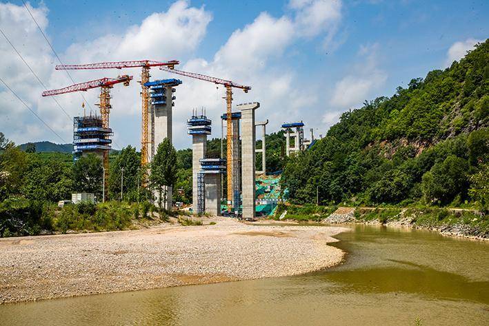 一座座山来一道道弯,风景如画_卢氏_河南省_陕西省