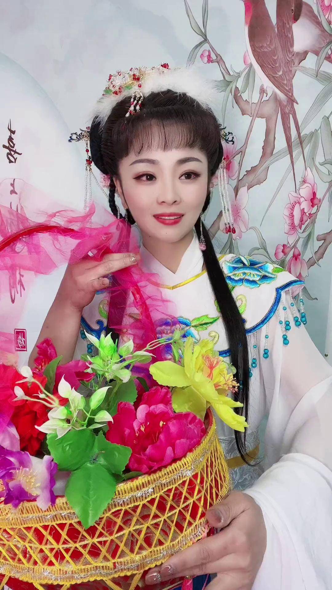 黄梅戏《天女散花》喜欢的赶紧赞起来吧,别忘了给我评论哦,今晚八点