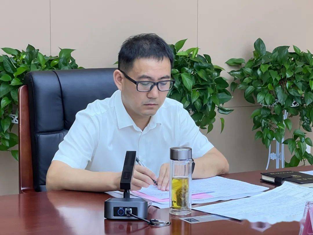 于广威主持召开全县重点项目谋划推进会议_工作_保障_暴雨