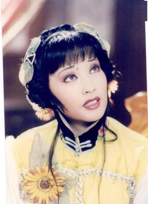 之恋》《永乐英雄儿女》《隋唐英雄》等影视剧中,还在演少女的刘晓庆