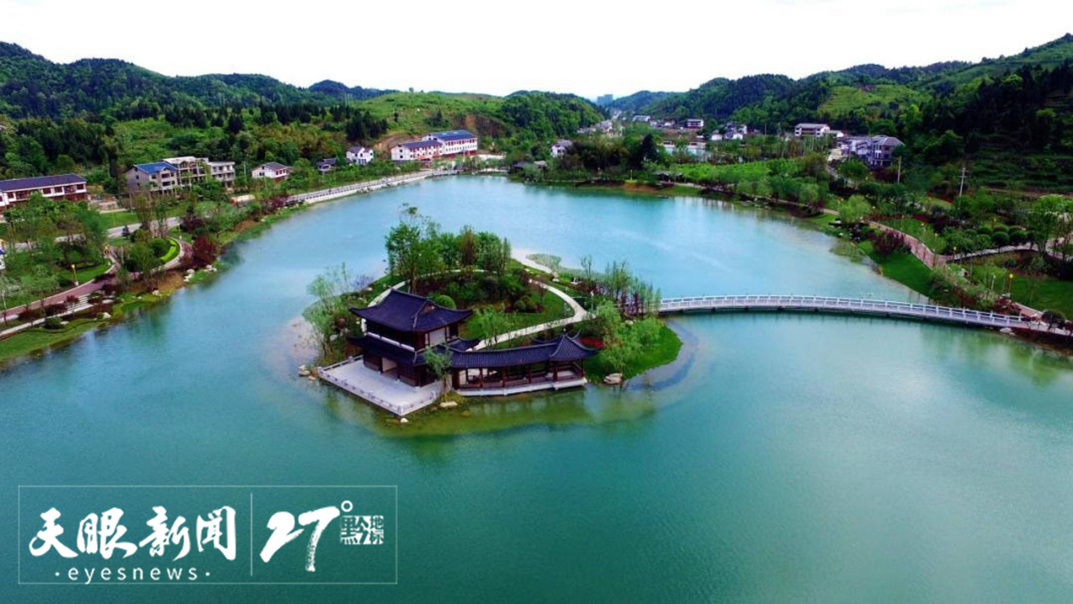 遵义市新浦新区新舟镇沙滩村不仅风景秀丽,也是贵州的一个文化高地.