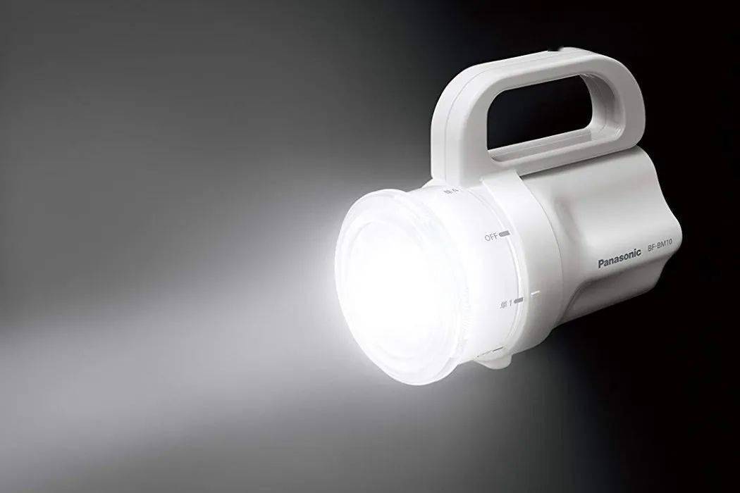 67创意手电筒设计_电池_照明_供电