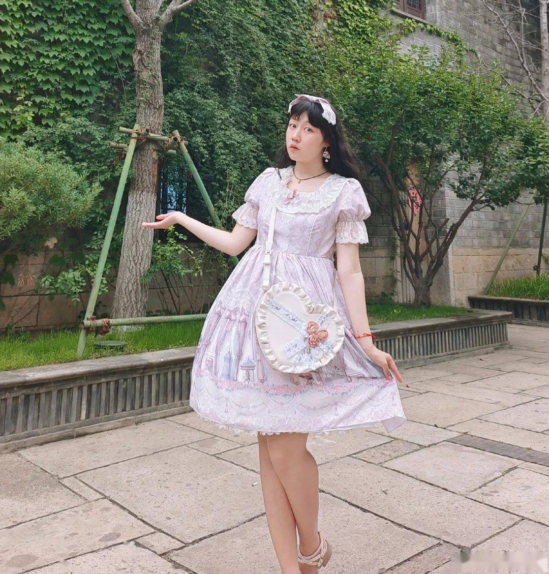watanukiki很田园的小裙子即使不穿裙撑被风吹起来也很好看～maruko