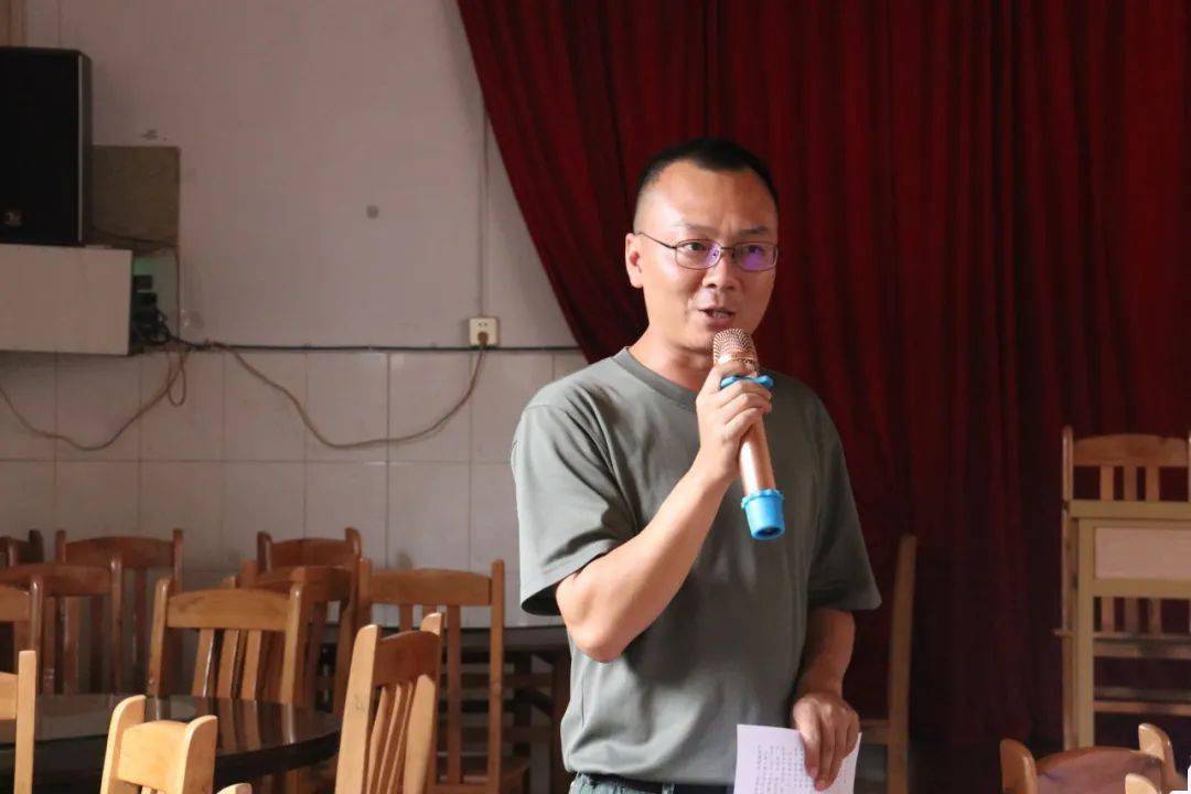 宝秀镇组织召开2023年"八一建军节"座谈会_发展_工作_镇党委