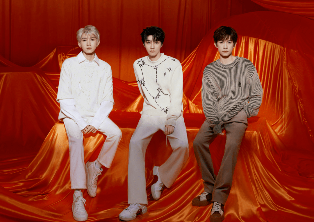 tfboys演唱会西安公交开3条免费摆渡线路_视频_页面_全屏