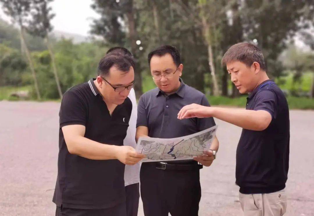 日前,北京市水务局副局长李宇带领团城湖管理处,京密引水管理处等单位