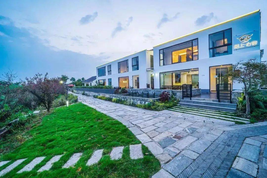 "桃"醉一夏,来奉贤吴房村拥抱这场夏日黄桃甜蜜之旅!