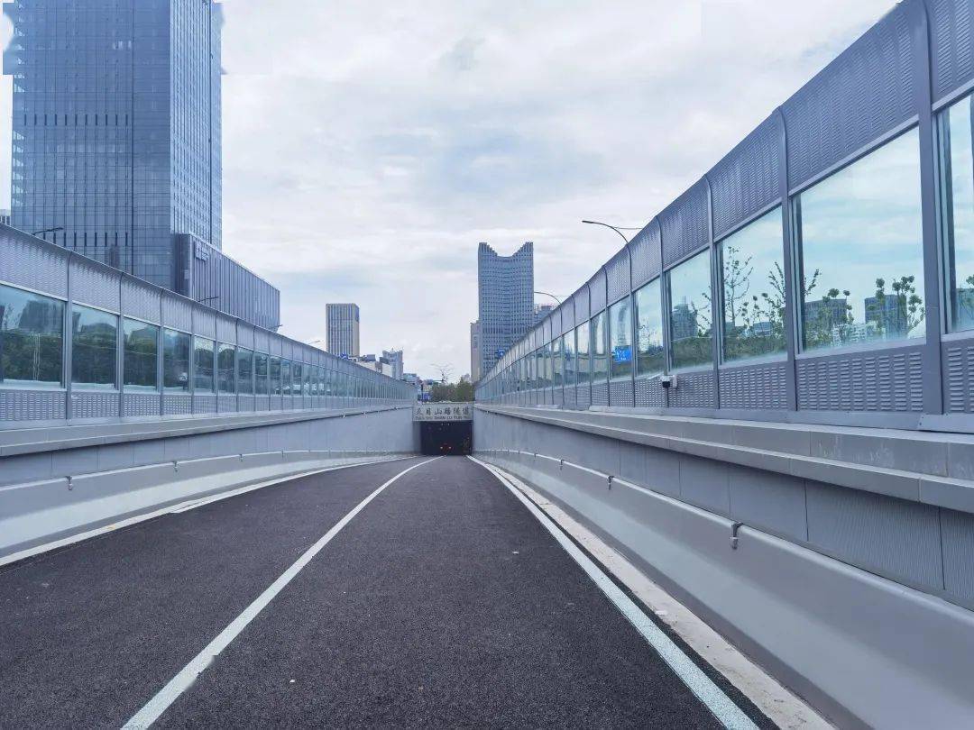 天目山路隧道开通试运行_主线_钱塘_养护