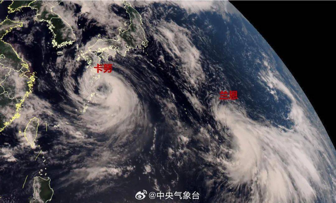 双台风格局