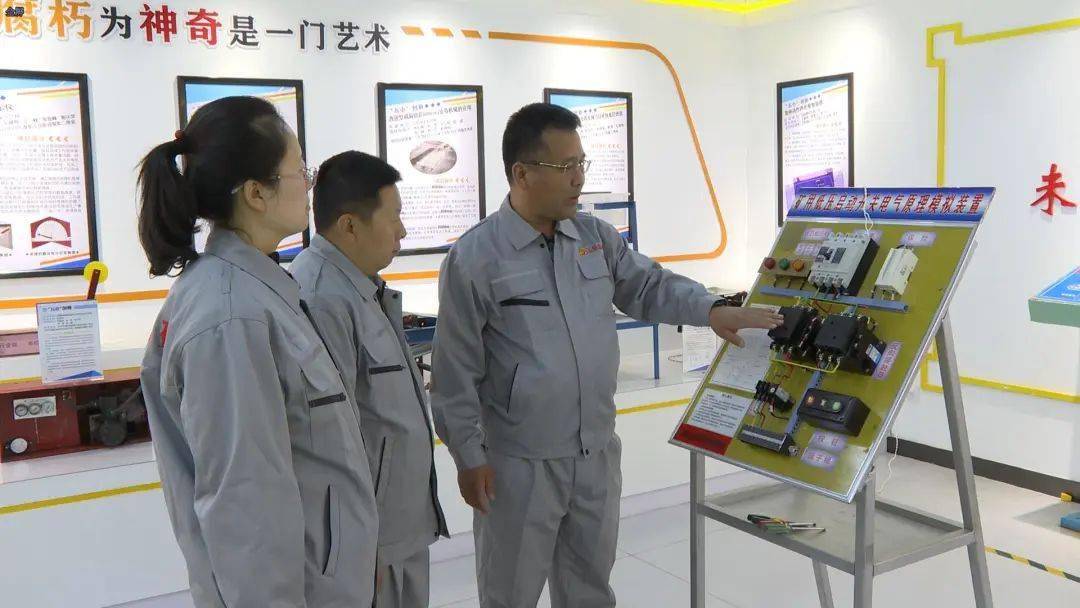 并组织班组员工参加五阳湖健步走,"徒步登山,定向越野"等全民健身运动