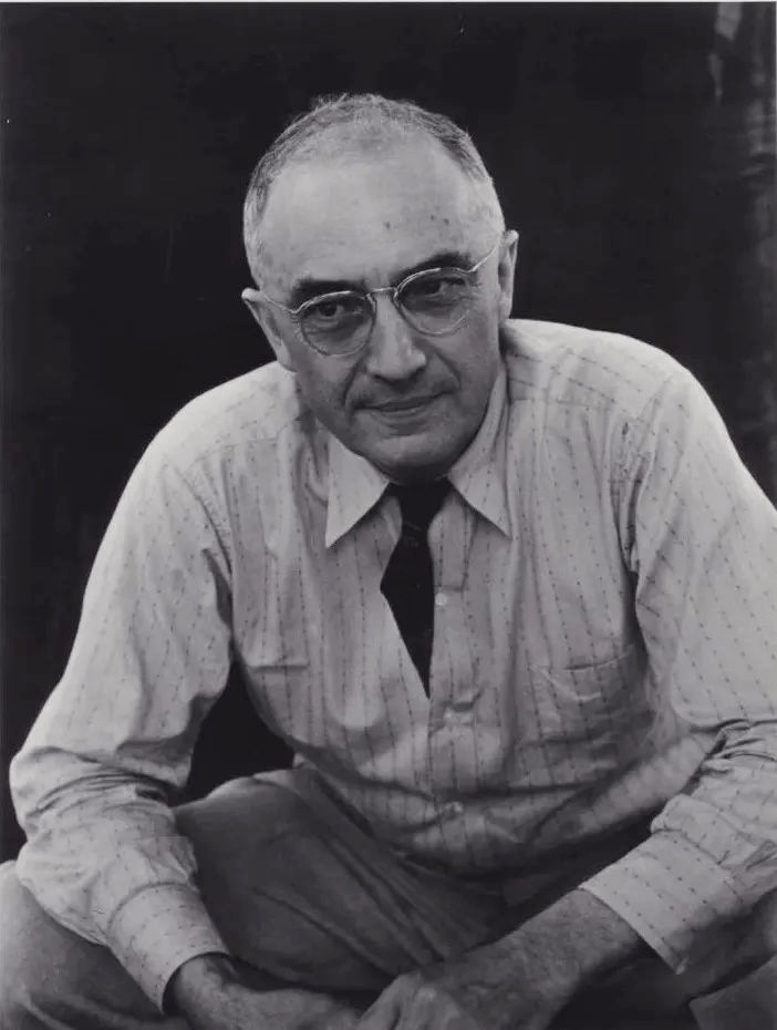 来自于被誉为后现代主义诗歌鼻祖的诗人威廉·卡洛斯·威廉斯(william