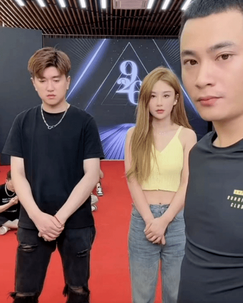 吴迪下令团队允许谈恋爱但不允许炒作!_直播_控制_天地