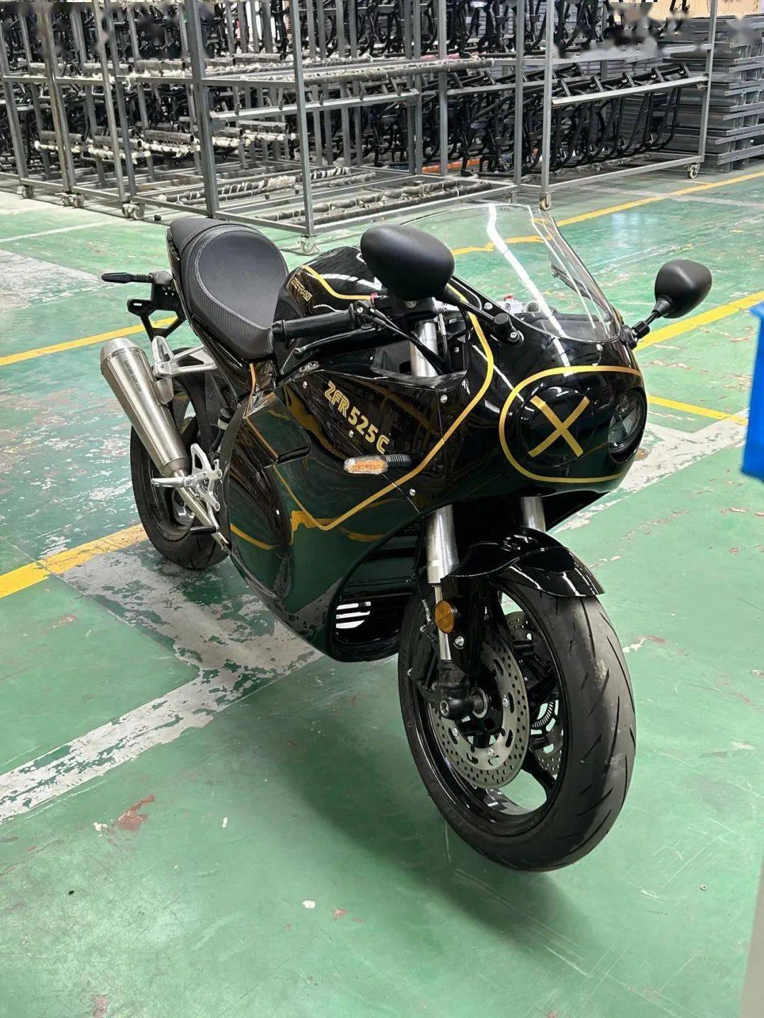 52万卖掉百万元房产买摩托后续 / 比亚迪第500万辆车下线活动摆的都