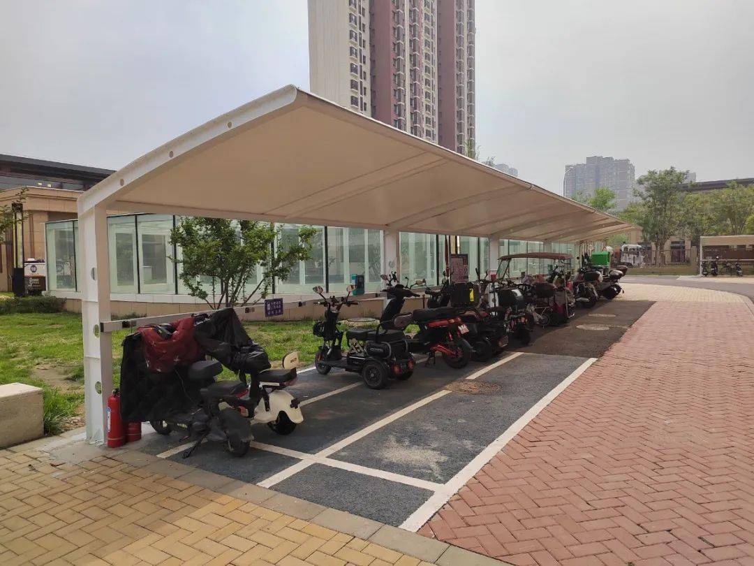 电动车充电车棚