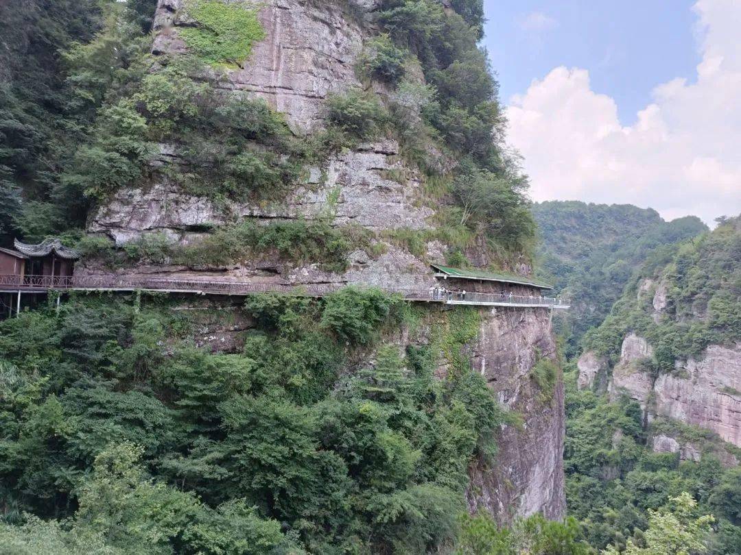 【图说·绍兴】游新昌穿岩十九峰吟留别_游泳_孩子_摄影