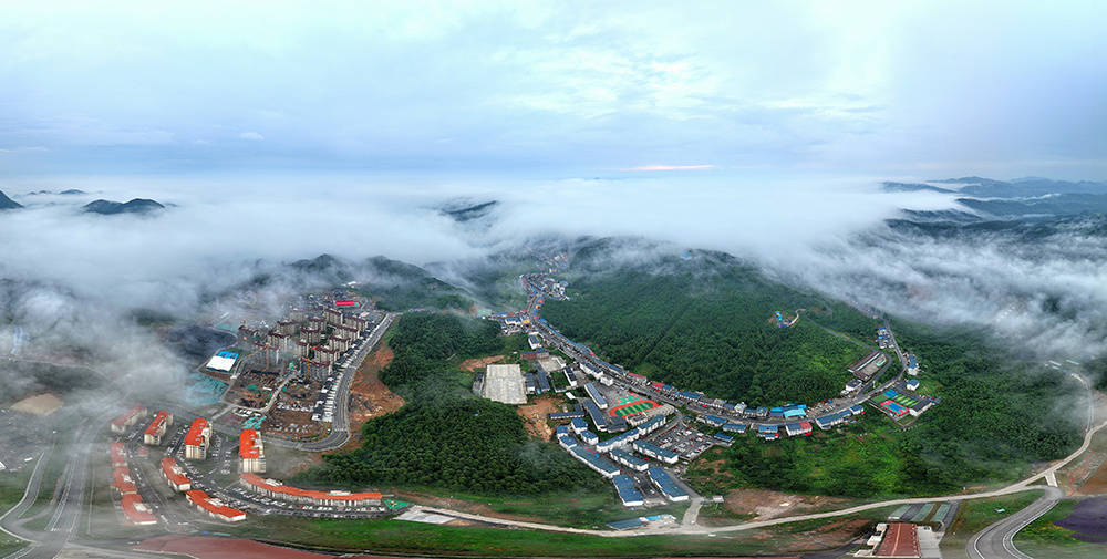 巴东:夏日绿葱坡大美风光_巫山县_绿葱坡镇_气候