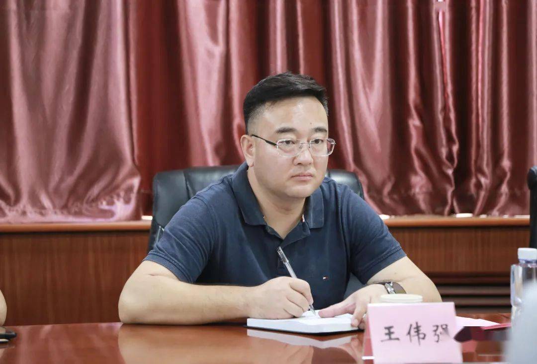 区长魏海晓会见德信控股河南区域总经理王伟强一行_卫滨区_发展潜力