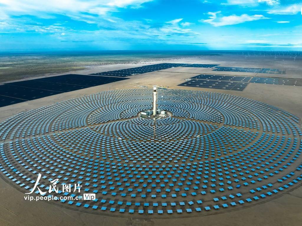 青海格爾木:把發展太陽能光伏發電與荒漠化治理有機結合_路徑_光熱