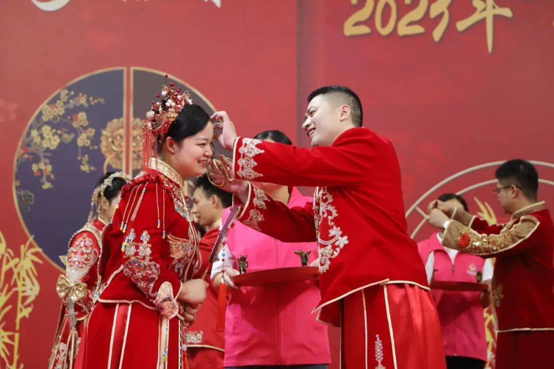 直击婚礼现场!太甜了!