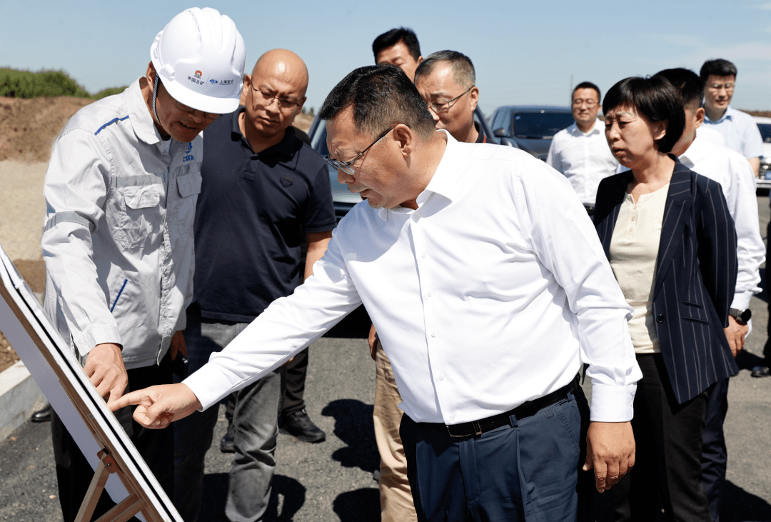 华景斌调研检查重点产业园建设,招商引资和项目开工情况 严把质量 抢