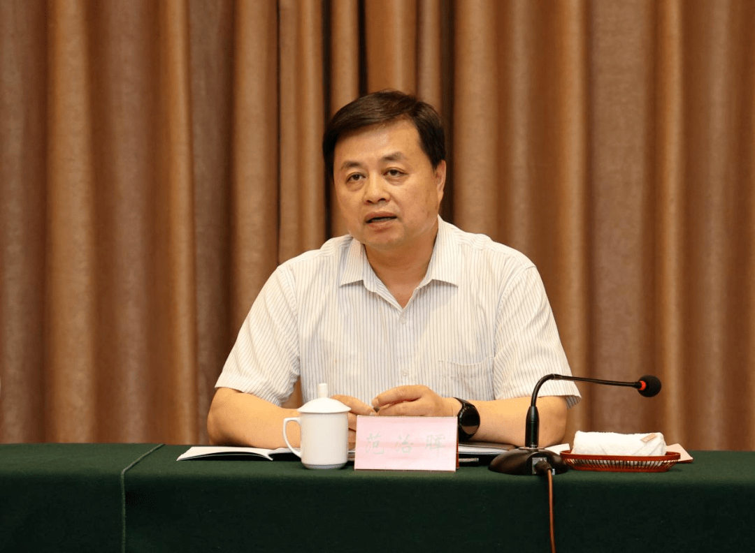 座谈会上,山西省生态环境厅副厅长刘大山,科技与财务处处长王勇汇报了