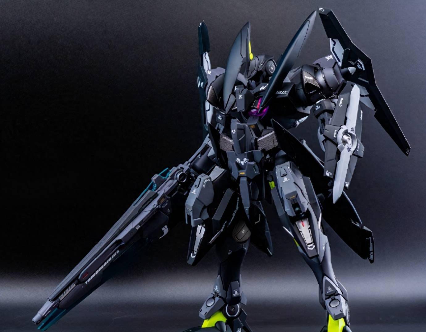黑色机动战士高达模型集锦,哪款是你的最爱?_主题_改造_燃料