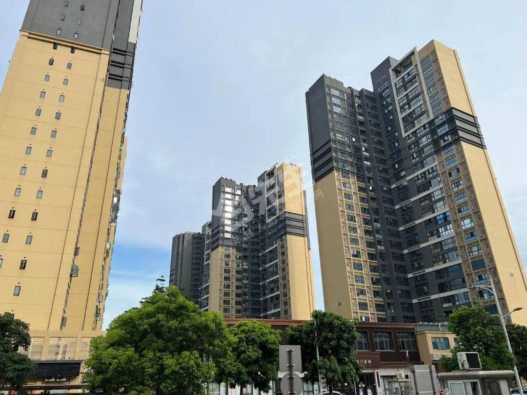 【479万住12号线附近次新南北通高层4房】宝安· 4房 | 天福华府 89㎡