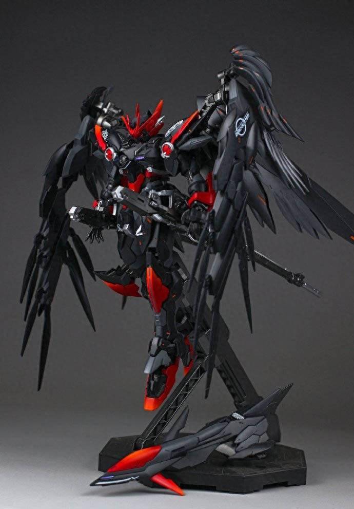 机动战士高达漂亮渐变红配色,飞翼高达模型_细节_红色_黑色