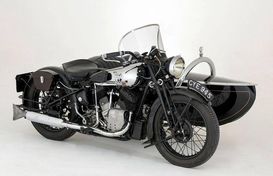 在这个方面,英国品牌布劳-休伯尔摩托车(brough superior)就是其中的