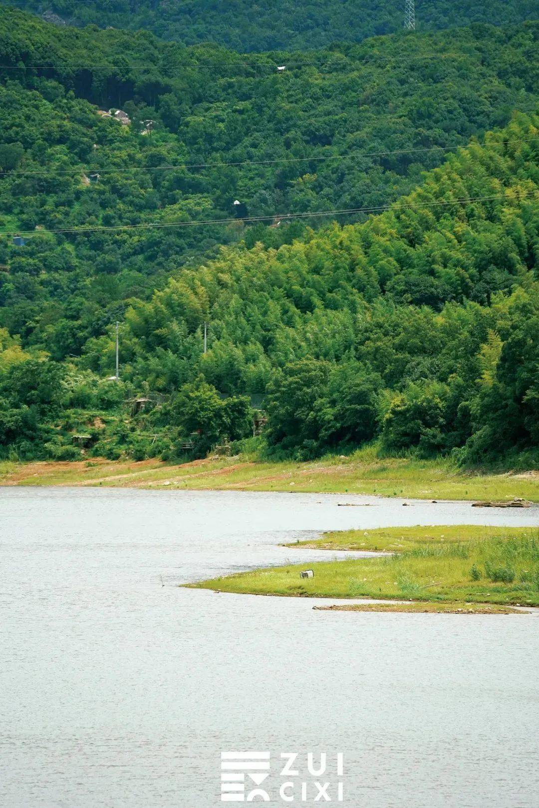 …夏天总忍不住要在湖光山色间顿住脚步