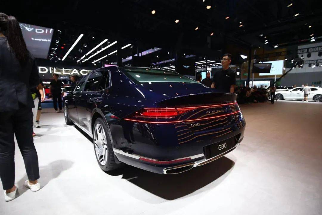 这韩国宾利最高售价破百万 但比bba香多了!_搜狐汽车_搜狐网