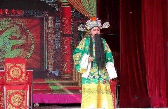 20世纪20年代至40年代,在商丘市(原朱集)曾先后建立了杨家戏院,大舞台