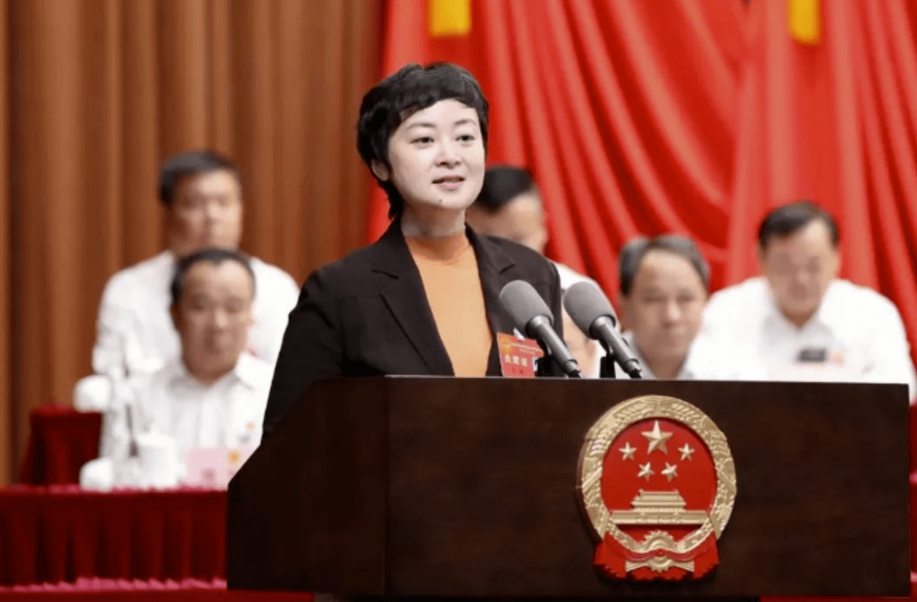 王靖当选上海市松江区区长_公众_微信_校对