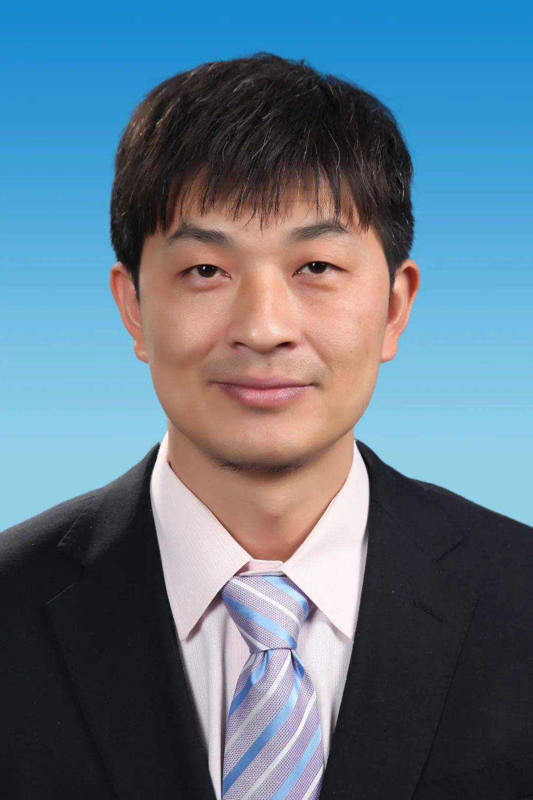 由石油学院田守嶒教授负责,青年教师李昂,贾志洋,蒲晓,刘见通,史海涛