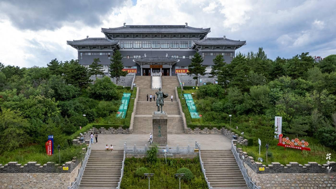古墓惊魂 在平泉博物馆中追溯远去的契丹文化_三彩_历史_时间