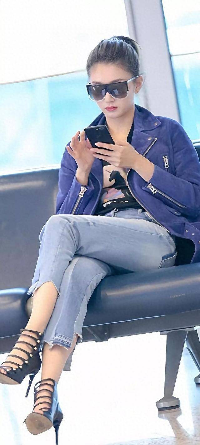 江疏影紧身牛仔裤写真合集,腿真长