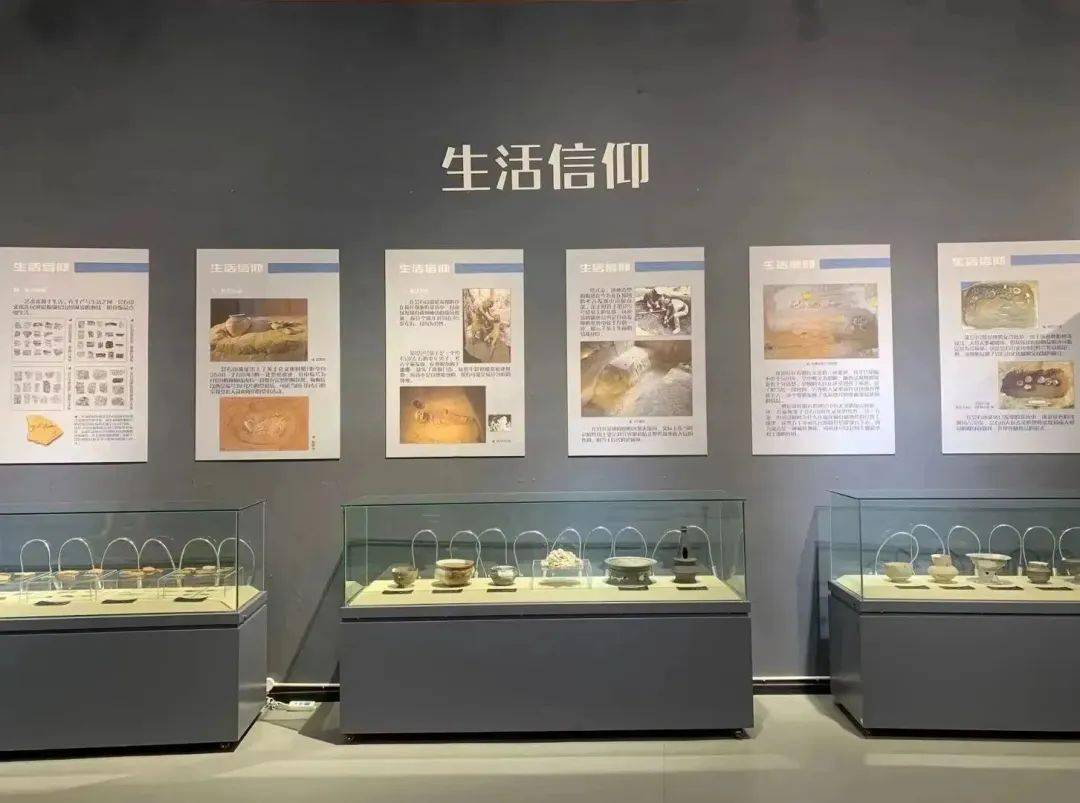 临沧市博物馆简介临沧市博物馆位于云南省临沧市,是一座地方性综合