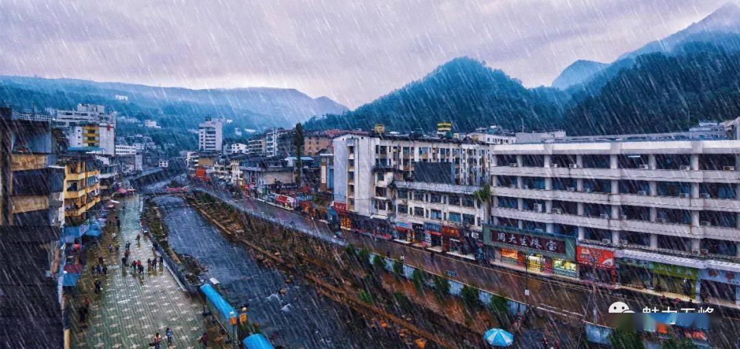 五峰镇老城"改"出宜居新生活_五峰县_文明_方便群众