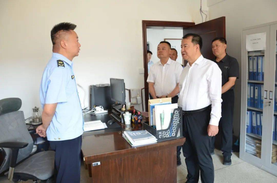 市生态环境局党组书记,局长赵文彬到昆都仑区分局调研指导工作_问题