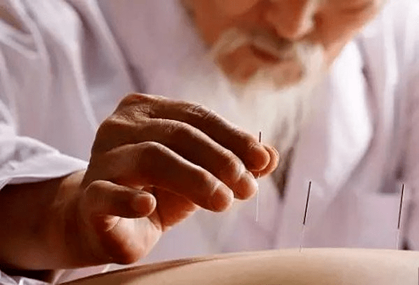 干货:44条特效穴灸法   选穴秘法_贺老_针灸_穴位