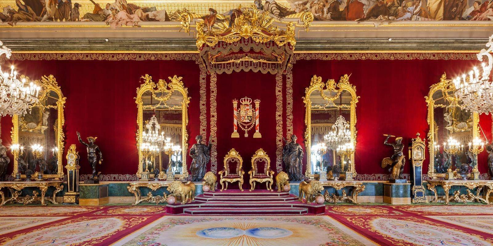 palace)是西班牙皇室的官方驻地,也是欧洲最大且仍在使用的皇家宫殿