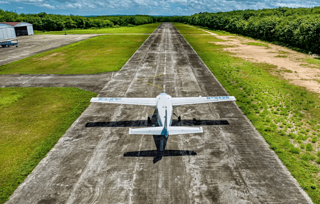 西庆机场科普活动教师节免费开放专场_航空_儋州_架飞机