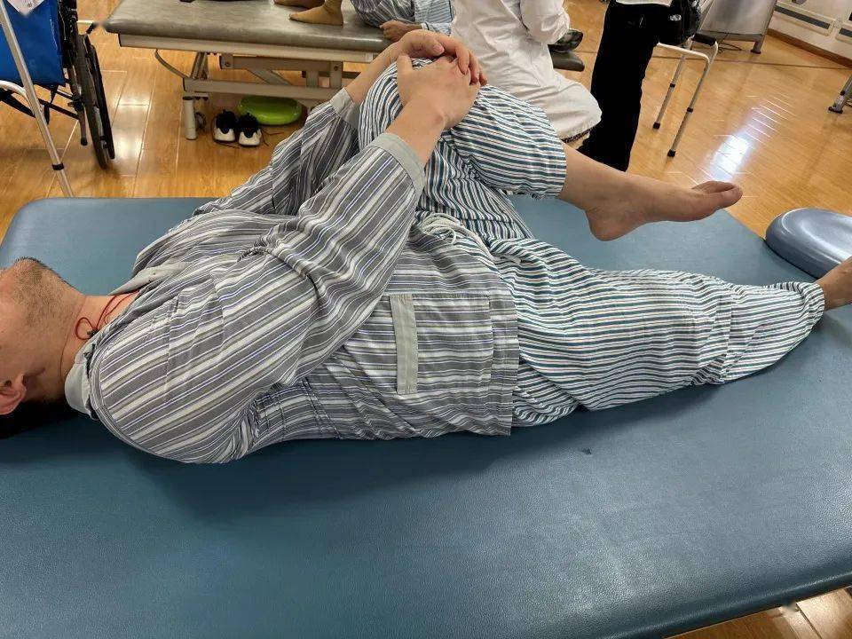 【世界物理治疗日】得了强直性脊柱炎不可怕,物理治疗显身手_康复