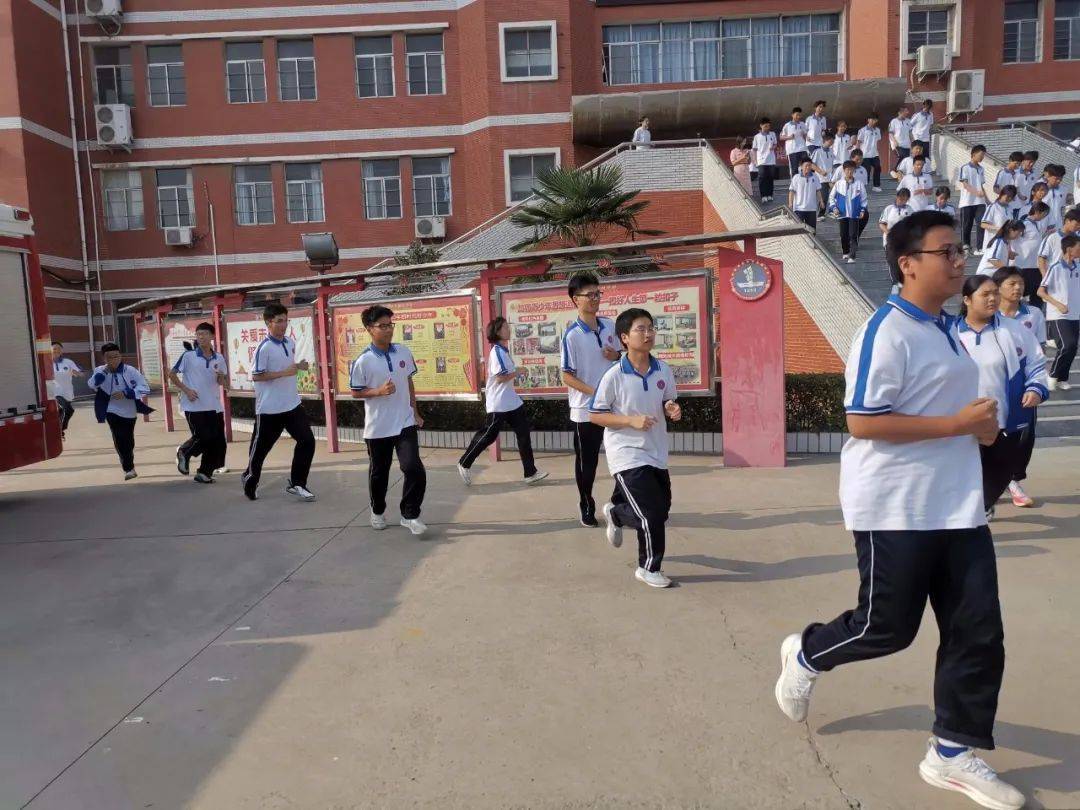 消防知识进校园 筑牢平安"防火墙"