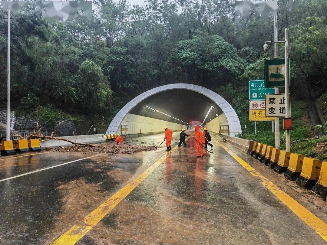 清理盐田区夹门山隧道泥土△修补宝安区松福大道东行交宝安大道坑洼