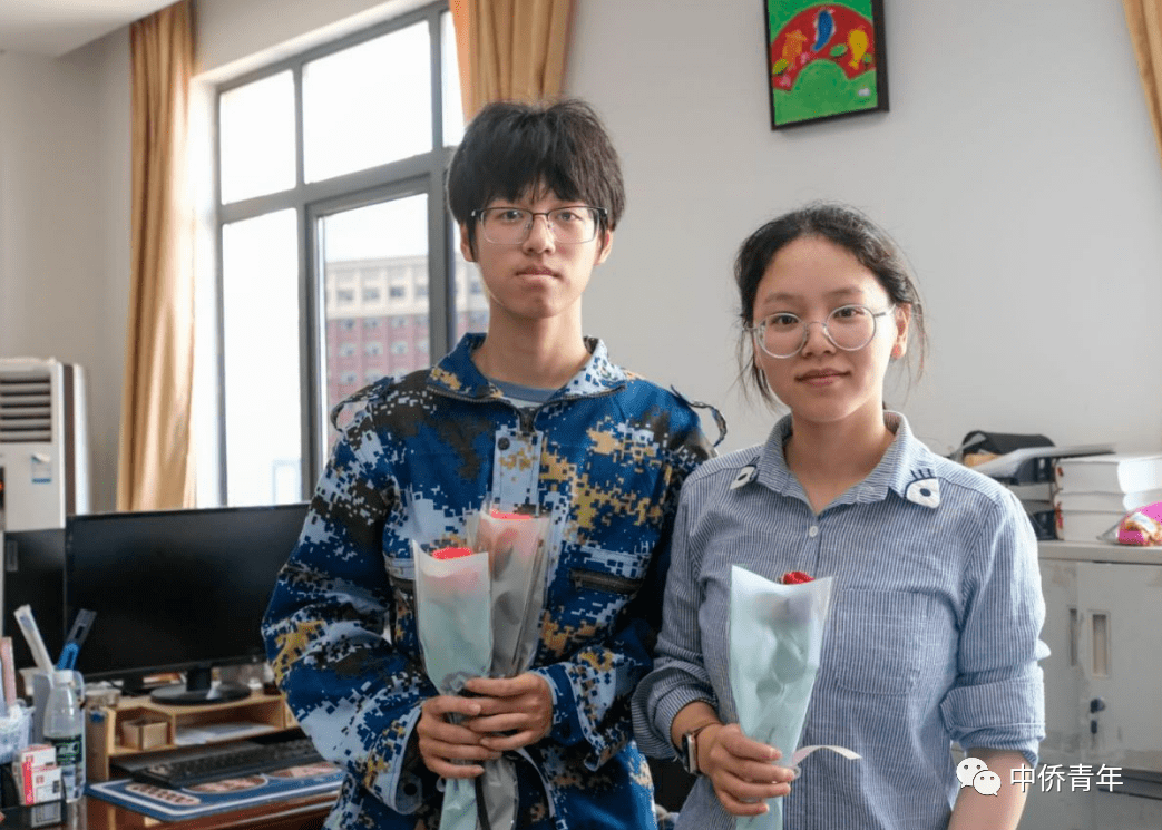 陈曦 卢迪 王子昊往 期 回 顾点击在看,让我们一起跟老师说谢谢吧