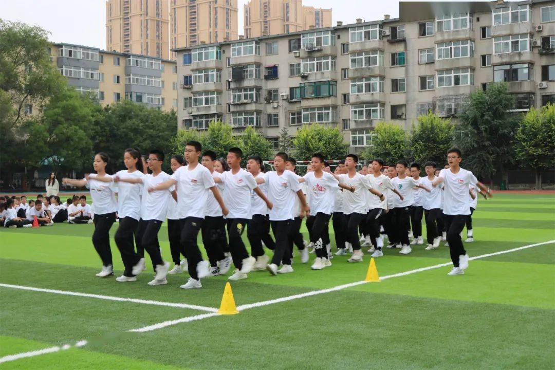 青春正当时 军训展风采——辽阳市第十二中学开展2023级新生军训_口号