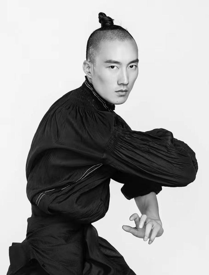 朱凤伟编导,舞者,舞蹈风暴第一季8强选手第十二届中国舞蹈"荷花奖"