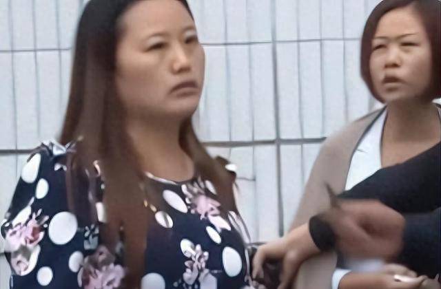 【独家揭秘】90后男子公务员与50岁女领导的不伦关系曝光
