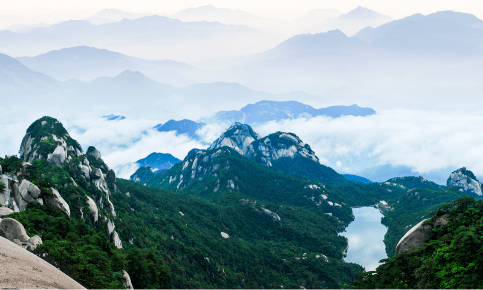 游玩时间:2天抹茶小镇→金寨县大湾村→陡沙河温泉小镇→霍山大别山庄